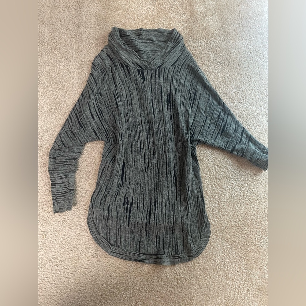 NIC+ZOE Gray and Black Cowl Neck Sweater